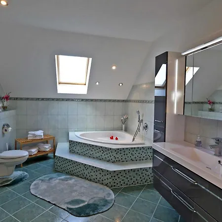 Lange Mit Balkon Ab 7 Jahren *